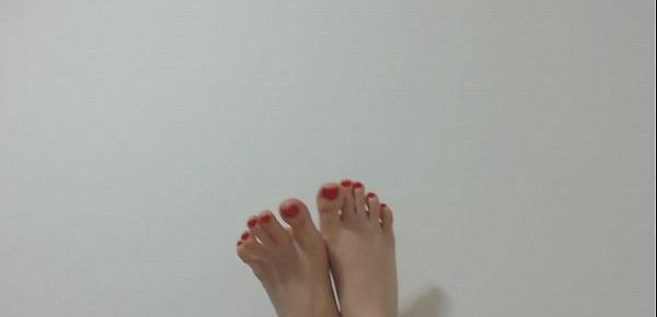  Podolatria com Emme White - Solinhas e Buceta Rosinha - Esmalte Vermelho